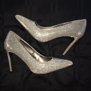 ✨ Sparkly Jennifer Lopez 4” Heels ✨